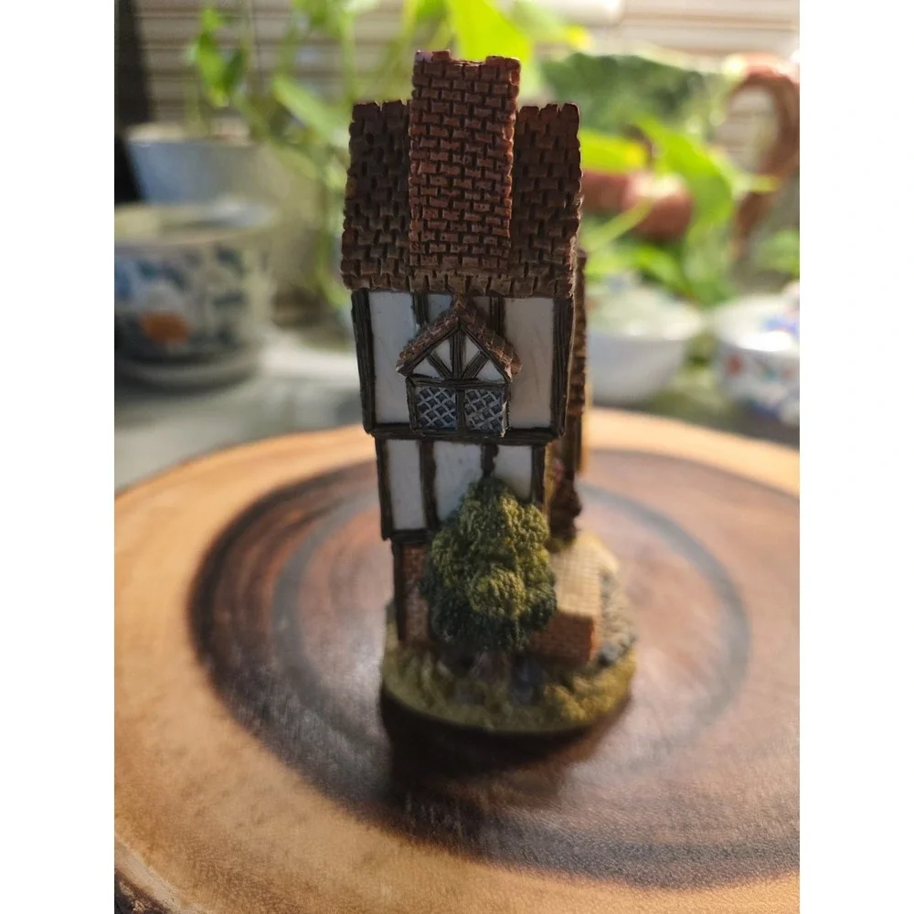 Cottagecore Kitschy Cottage Clock Figurine Vintage‎ Piece